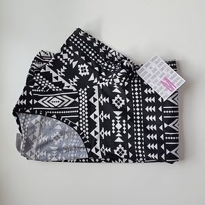 Lularoe Classic T NEW Medium